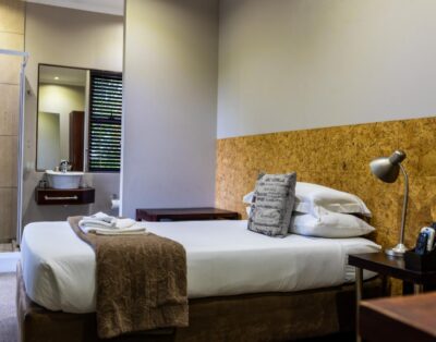 Elegant Lodge – Single Room