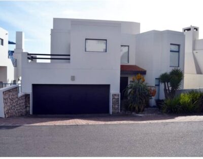 SleepEasy Rentals [ Casa Mundo – Langebaan]