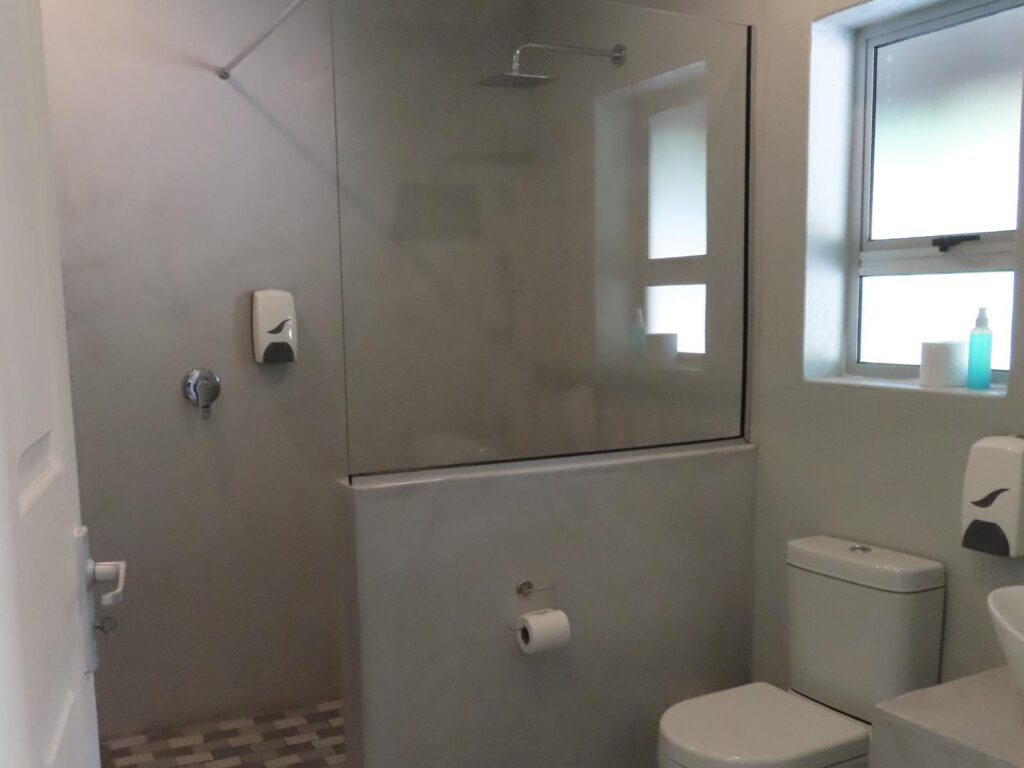 51837