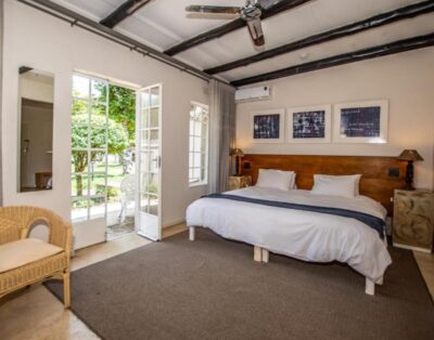 Graskop Hotel [Family garden room 3 pax]