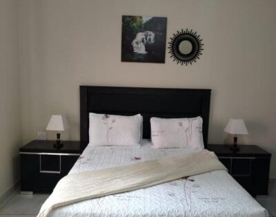 Intsingizi Bird Lodge(Room 11 – 4-Sleeper)