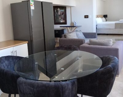 Self catering Open Plan apartment [ Grande Kloof]