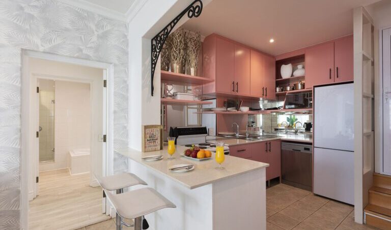 Clifton-Boutique-B_11-768x512-1-1-4