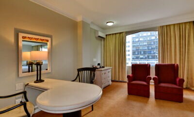 Deluxe-Room-508-2-400x284