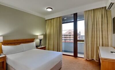 Room-519-5-400x284