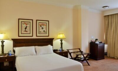 Standard-Family-Room-1-400x284