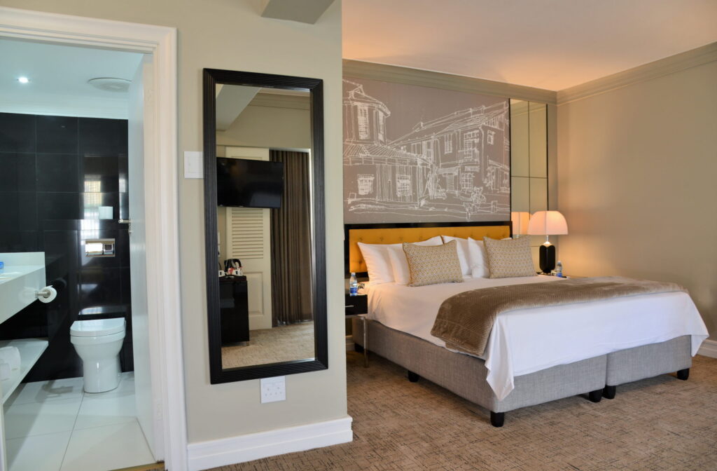 Suite-Room-1201-2-scaled