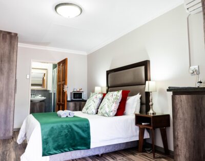 Villa Gracia Guesthouse -Standard Queen Rooms