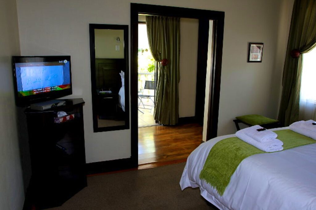 WhatsApp-Image-2025-05-09-at-11.20.57-1-1