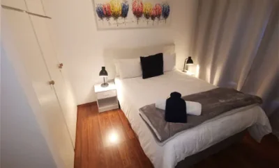 deluxe_room_5e942a5a