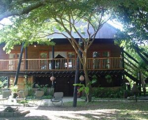 villa-n-banga-accommodation-units_11-300x300