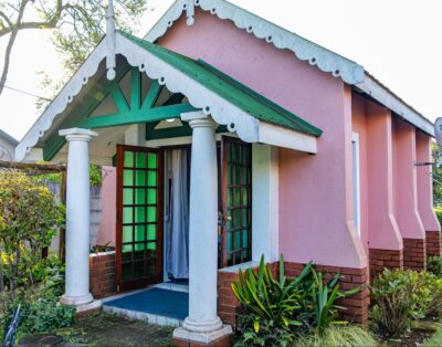 Westlodge at Graskop Bed & Breakfast [Abbot’s Room-XL Queen]