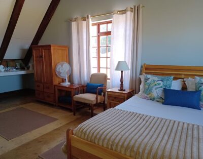 Drakensberg Mountain Retreat [ Room 4 Standard Upstairs Queen]