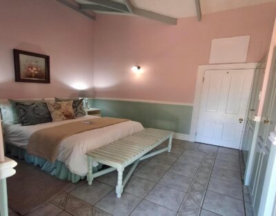Westlodge at Graskop Bed & Breakfast [Martin Garden Room- Bed bed]