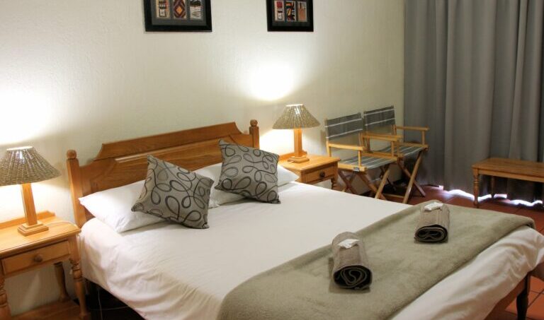 Hotel-Rooms-768x512