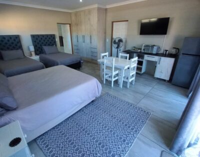 Idiaz Beach House [ Family Suite]