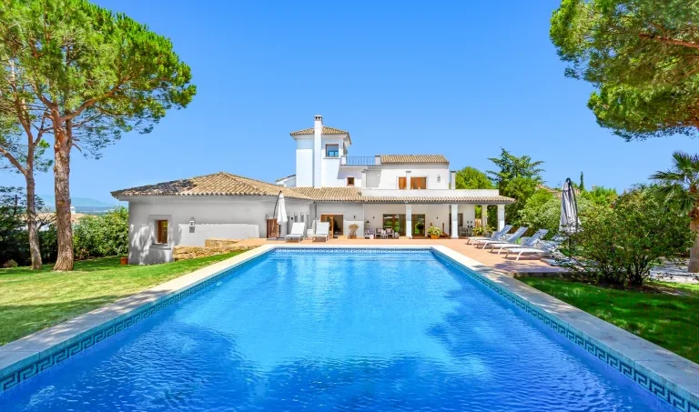 sotogrande-self-catering-villa-2-12-768x512 (1)