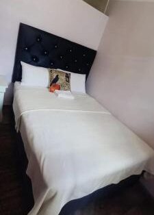 Master Palace Guest House – Randfontien [ Deluxe Double Room]