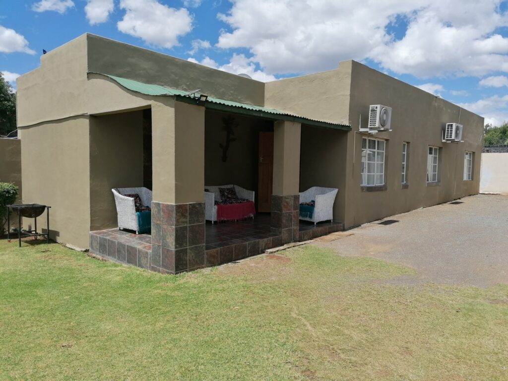 Ebenezer-Gusthouse-Colesberg-14